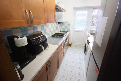 2 bedroom maisonette for sale, Millway Gardens, Northolt