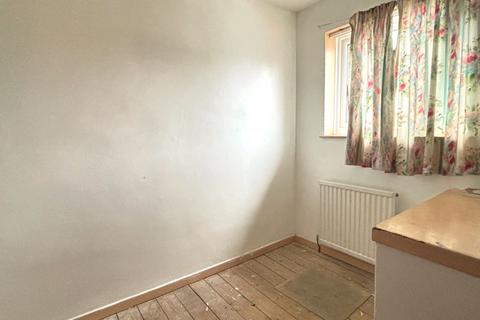 10 Amberley Road, Matson, Gloucester, GL4 6BD