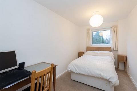 58 Westmoreland Drive, Sutton, SM2 6AB