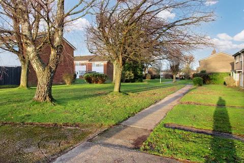 6 Ashtree Walk, Hazlemere, High Wycombe, HP15 7TG