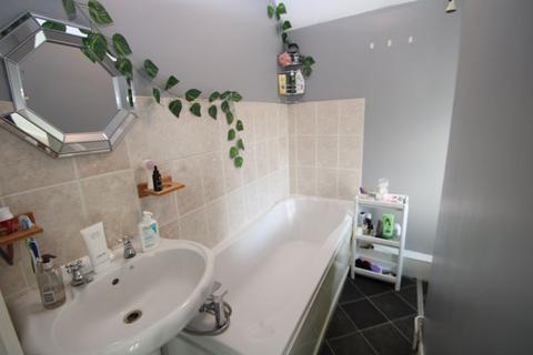 176 Bowerdean Road, High Wycombe, HP13 6XR