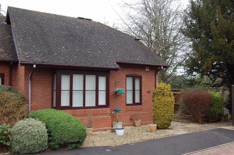 Beechurst Gardens, Wolverhampton WV7 2 bed bungalow for sale £139,950