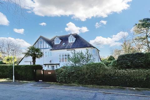 Flat 2, Haydon Gardens, 2 Haydon Road, Poole, BH13 6JB