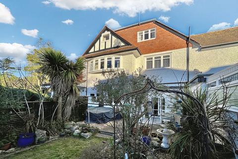 Flat 2, Haydon Gardens, 2 Haydon Road, Poole, BH13 6JB