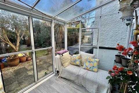 Flat 2, Haydon Gardens, 2 Haydon Road, Poole, BH13 6JB