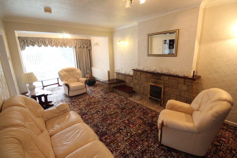 Furlong Lane, Halesowen B63 3 bed semidetached house for sale £190,000