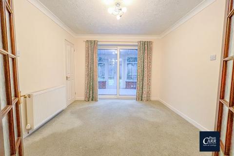 54 Baskeyfield Close, Lichfield, WS14 9YT