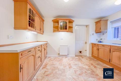 54 Baskeyfield Close, Lichfield, WS14 9YT