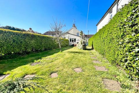 39 Guildford Road, Frimley Green, Camberley, GU16 6NN
