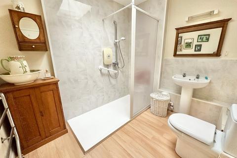 39 Guildford Road, Frimley Green, Camberley, GU16 6NN