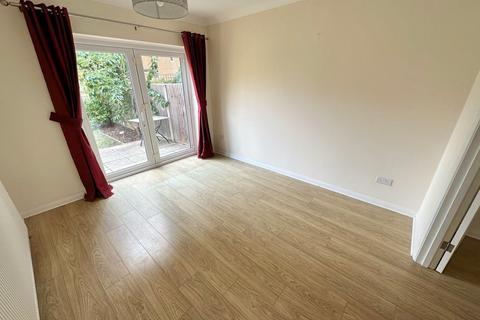 1 Gloucester Close, Frimley Green, Camberley, GU16 6LT