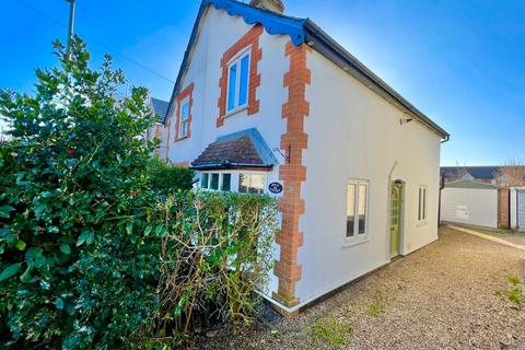 14 Guildford Road, Frimley Green, Camberley, GU16 6NP