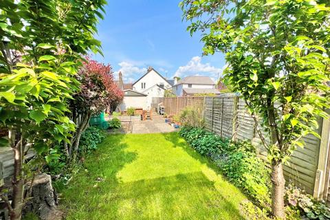 14 Guildford Road, Frimley Green, Camberley, GU16 6NP