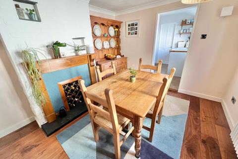 14 Guildford Road, Frimley Green, Camberley, GU16 6NP