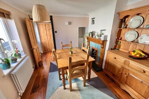 14 Guildford Road, Frimley Green, Camberley, GU16 6NP