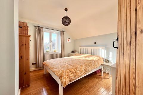 14 Guildford Road, Frimley Green, Camberley, GU16 6NP