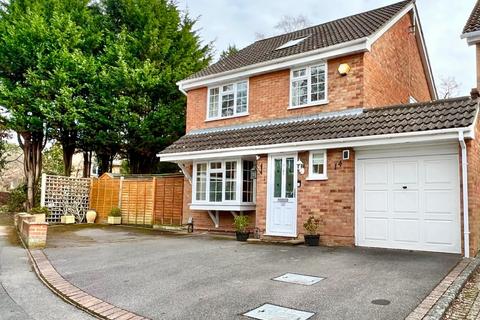 14 Broadlands, Frimley, Camberley, GU16 8YX