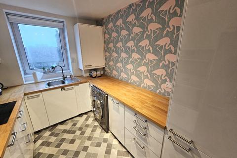 2 bedroom flat to rent, Mount Street, Rosemount, Aberdeen, AB25