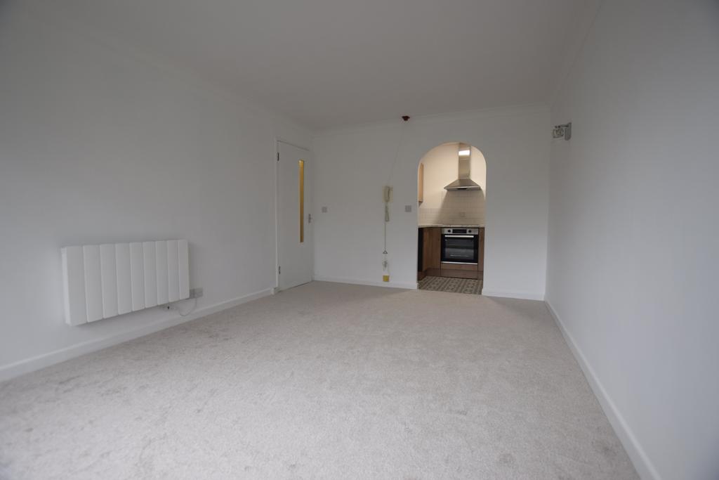 Wimborne Road, Bournemouth, 1 bed retirement property £895 pcm (£207 pw)