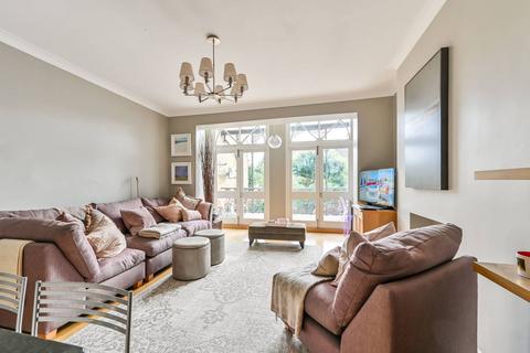 2 bedroom flat to rent, Bolingbroke Grove, Wandsworth Common, London, SW11
