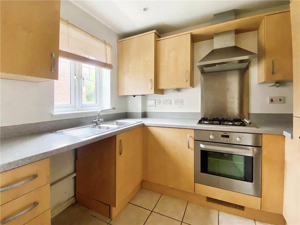 London Road, Horndean, Waterlooville 2 bed terraced house for sale £275,000