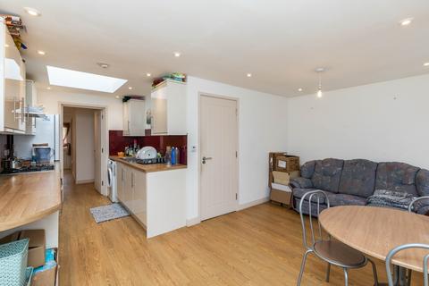2 bedroom apartment to rent - Beachgrove Road, Staple Hill BS16