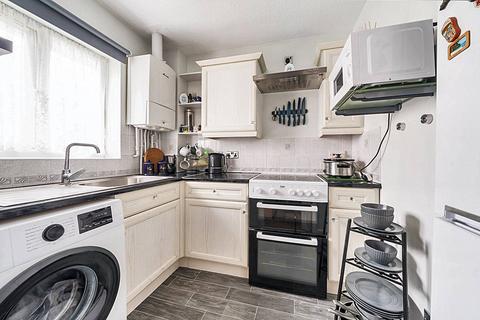 56 Eagle Close, Waltham Abbey, EN9 3NA