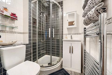 56 Eagle Close, Waltham Abbey, EN9 3NA