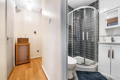 56 Eagle Close, Waltham Abbey, EN9 3NA