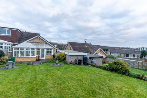 2 bedroom bungalow for sale, Knoll Wood Park, Horsforth, Leeds, West Yorkshire