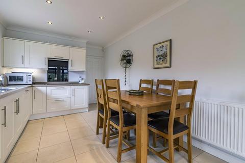 2 Broad Close, Woodborough, Nottingham, NG14 6BY