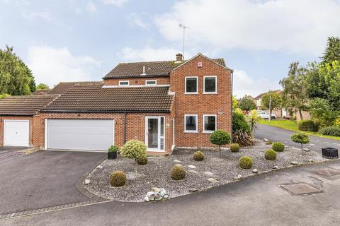 4 Marrison Way, Southwell, NG25 0ED