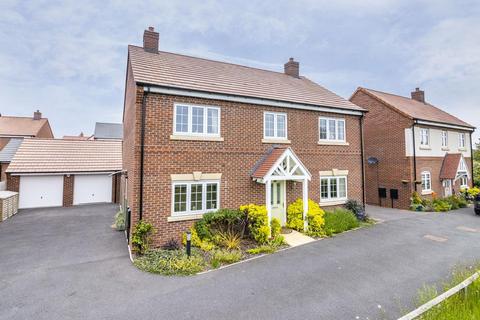 7 Ash Grove, Farnsfield, Newark, NG22 8FY