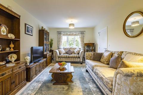 7 Ash Grove, Farnsfield, Newark, NG22 8FY