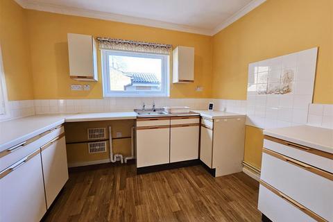 74 Penmere Road, St Austell, PL25 3PE