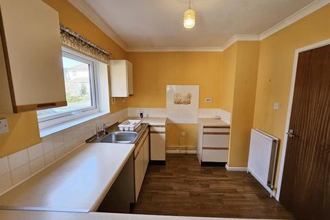 74 Penmere Road, St Austell, PL25 3PE