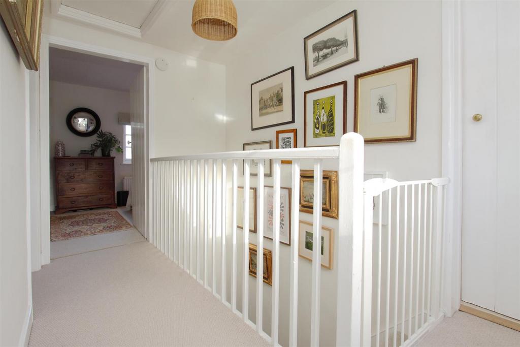Jasmine cottage ph15.JPG