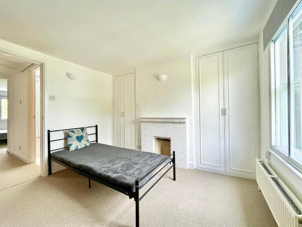 BED1b.jpg