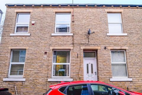2 bedroom end of terrace house for sale, Little Woodhouse, Brighouse