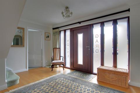 The Garden House Churchfields, Hertford, SG13 8AE