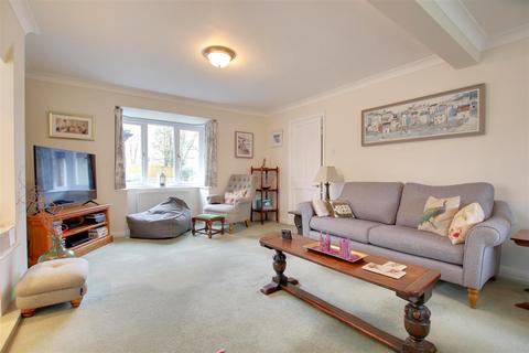 The Garden House Churchfields, Hertford, SG13 8AE