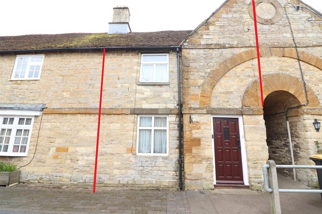 High Street, Podington NN29 2 bed terraced house for sale £260,000