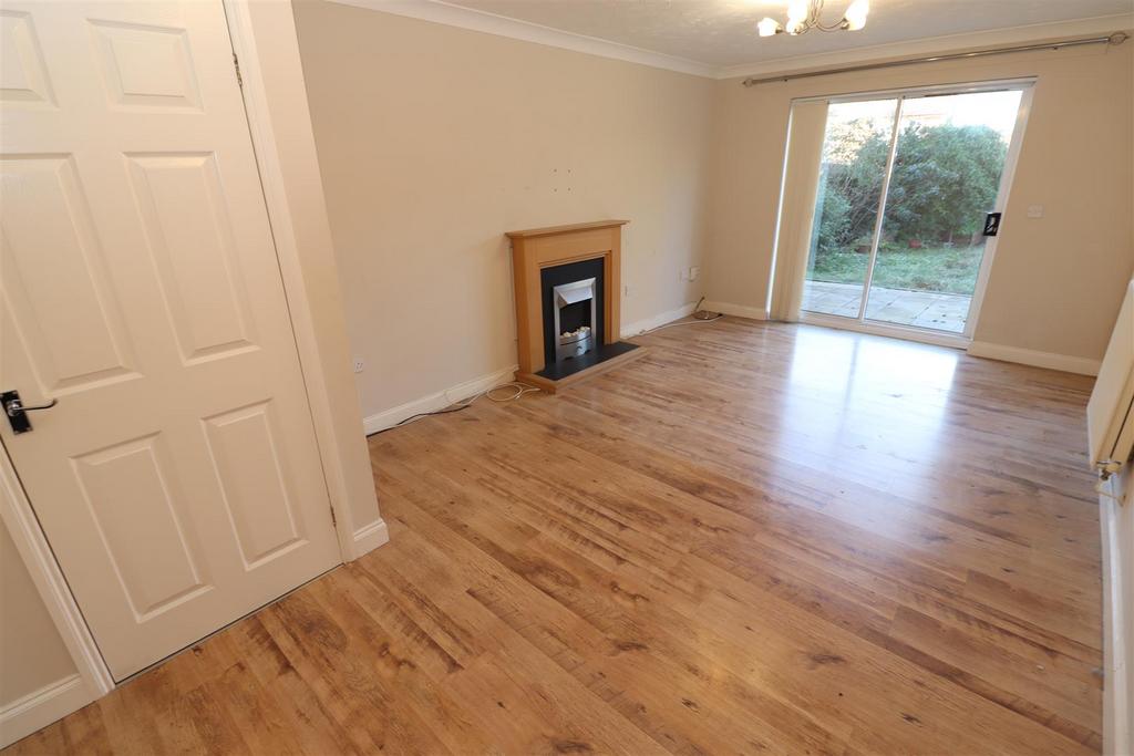 Lounge / Dining Room