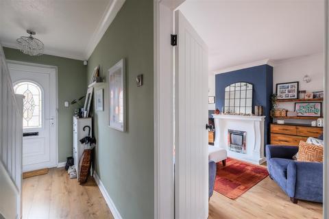 3 bedroom semi-detached house for sale - Stoney Lane, Longwood, Huddersfield, HD3