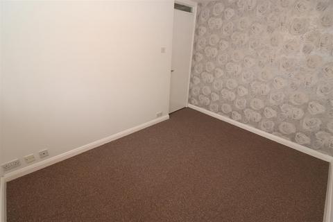 11 Aspen Close, Rushden, NN10 9BX