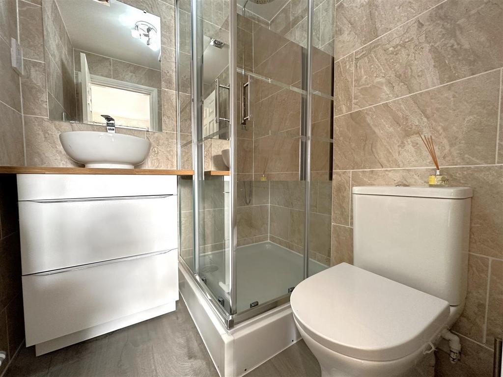 En Suite Shower Room170