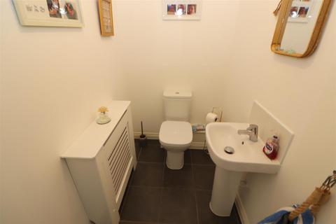 10 Darsdale Drive, Raunds, Wellingborough, NN9 6FU