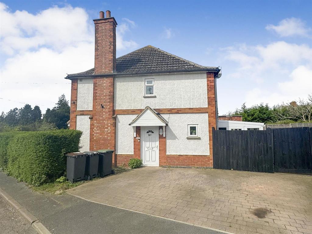 Newton Road, Rushden NN10 2 bed end of terrace house for sale £230,000