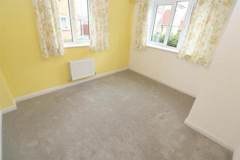 3 Bernard Vann Close, Rushden, NN10 0ZD