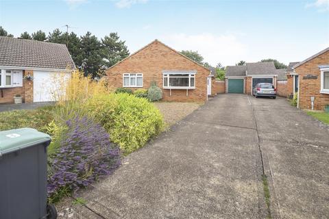 3 bedroom detached bungalow for sale, Pippin Close, Rushden NN10